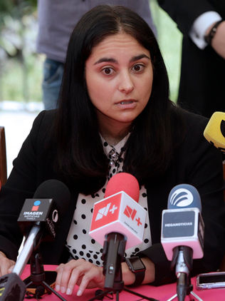 Hermana de activista asesinada denuncia persecución