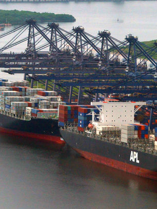 México registra un déficit comercial de 5.498 millones de dólares en agosto