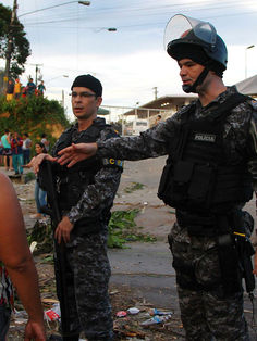 Violencia en cárceles brasileñas deja 57 reos muertos