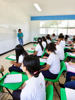 Día del Maestro: la paciencia y esfuerzo diario, aspectos importantes en la educación
