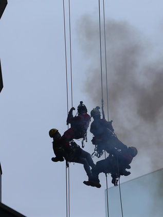 Joven muere tras caer durante simulacro de sismo