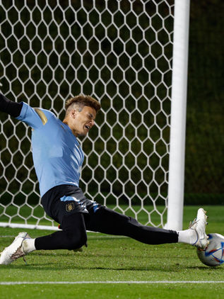 Sosa sufre fractura en el pie y complica su futuro con los Pumas