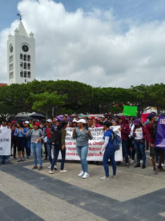 Aspirantes a normalistas exigen aumentar el número de matriculas