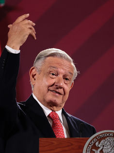 Reitera AMLO entrega bastón de mando de la 4T