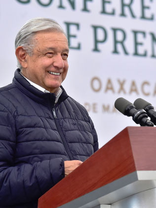 Califica AMLO “de politiquería” la práctica de evaluar a otros países