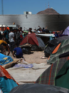 Ven a México como un "nuevo hogar" para migrantes tras solicitudes de asilo récord