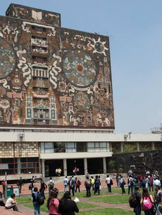 Deja un herido enfrentamiento entre vendedores en la UNAM