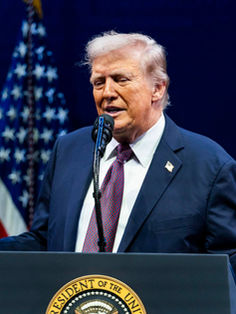 La cruzada antiinmigrante de Trump en Chicago, pendiente de que las redadas se expandan