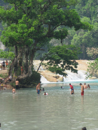 Repunta 40 por ciento turismo por fin de semana largo