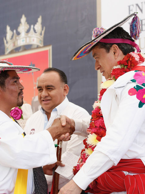 A las y los maestros de Chiapas les vamos a cumplir, reitera Rutilio Escandón