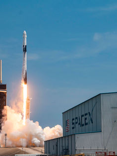 La NASA y SpaceX envían una nueva misión de carga a la EEI