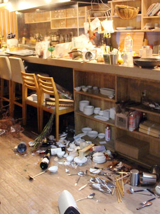 Japón eleva a dos muertos y a 92 heridos por el terremoto de magnitud 7,4