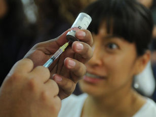 Insisten en la importancia de vacunarse ante el brote de casos de sarampión