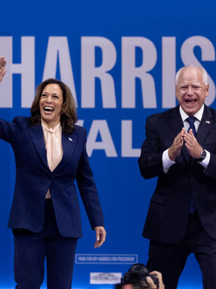 Kamala Harris escoge a Tim Walz como su candidato a vicepresidente