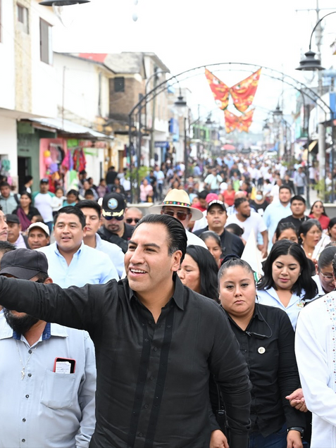 Eduardo Ramírez refrenda compromiso con el bienestar y el desarrollo en Altamirano