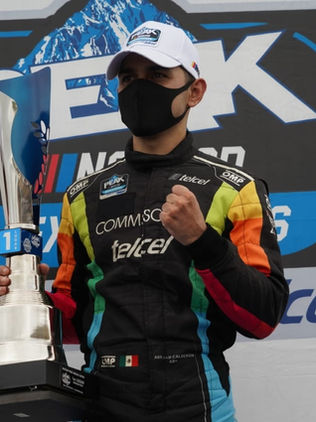 Calderón empata el liderato