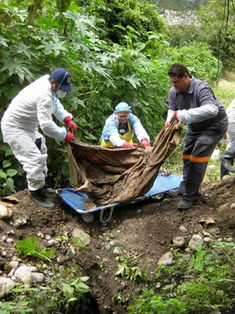 Aparecen fosas clandestinas en más entidades del país
