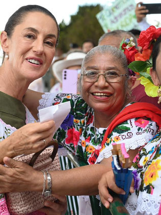Sheinbaum reúne a 156 mil personas en histórico recorrido por el sur del país