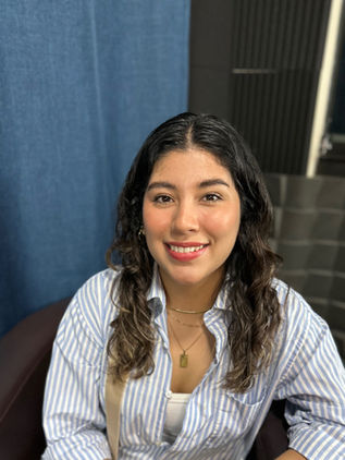 La Galería: Pamela Cortes “sirena muralista”  