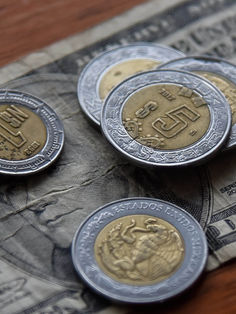 Peso recupera en octubre 50 centavos, la mayor apreciación desde enero