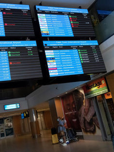 Sudáfrica exige la anulación "urgente" de las restricciones de viaje por la variante ómicron