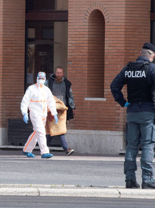 Otro día trágico para Italia, mueren 743 personas por pandemia