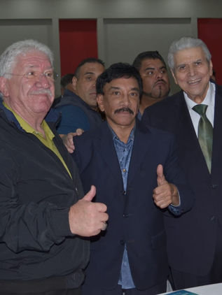 La Ley Federal del Trabajo mantiene en paz laboral al país: Víctor Flores