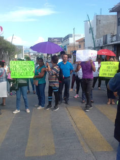 Padres de familia exigen reconstrucción de escuela en Tuxtla Gutiérrez