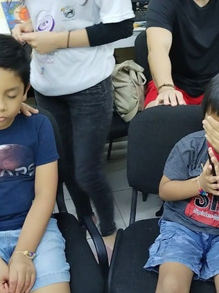 Personas con debilidad visual conocen el espacio