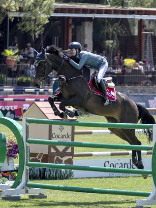 Brillan mexicanos en Concurso Internacional de Salto