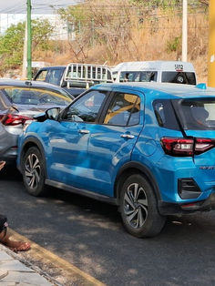 Carambolazo deja tres heridos