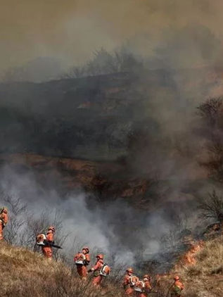 Mueren 30 personas a causa de un incendio forestal en China