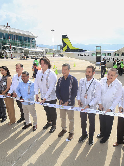 Celebran nueva ruta aérea que fortalecerá relación comercial y turística entre Chiapas y Tabasco
