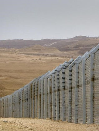 Pentágono libera mil millones de dólares para valla fronteriza