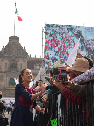 Ante un Zócalo repleto, Sheinbaum encabeza celebración por 7 años de la 4T