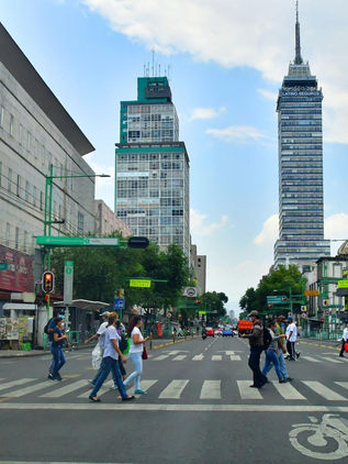 Reduce FMI previsión de crecimiento de México en 2024