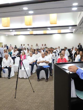 Reconoce Obras Públicas a notarios en el marco del Día Internacional de este sector