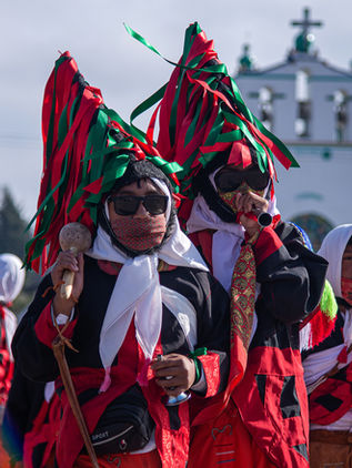 Concluye carnaval inspirado en la cosmovisión maya en Zinacantán