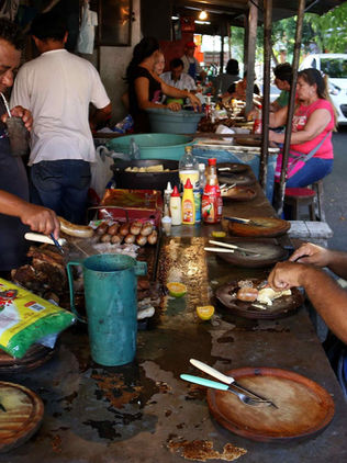 Expertos piden prohibir uso de grasas trans en alimentos en América Latina