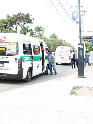 Baja afluencia en el transporte público