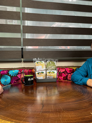 Elisena, emprendiendo a base de raíces