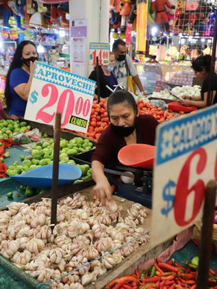 Gobierno y empresas se alían para frenar la elevada inflación en México