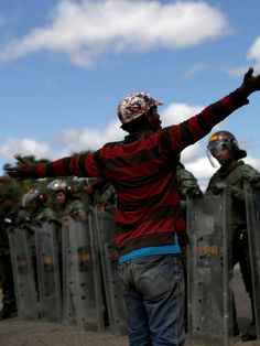 Enfrentamiento en frontera de Venezuela con Brasil deja dos muertos