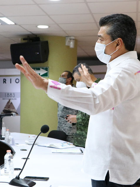 Ante COVID-19, evita reuniones para no poner en riesgo a tus seres queridos: Rutilio Escandón