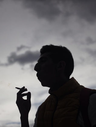 Anuncian entrada en vigor en México de nuevos pictogramas para cajetillas de cigarros