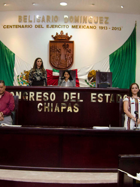 Aprueba Congreso iniciativa sobre requisitos para aspirar al cargo de Gobernador