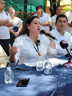 Insiste Sitaunicach en reinstalación de maestros, incluido uno por acoso sexual