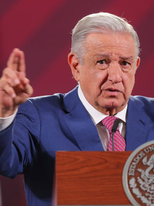 Denuncia AMLO manipulación sobre propuesta para elección de ministros de la Corte