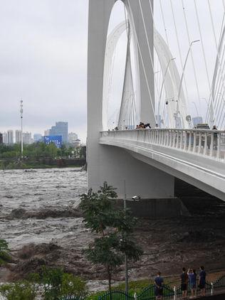 Peores lluvias en una década en China dejan dos fallecidos y 100.000 evacuados