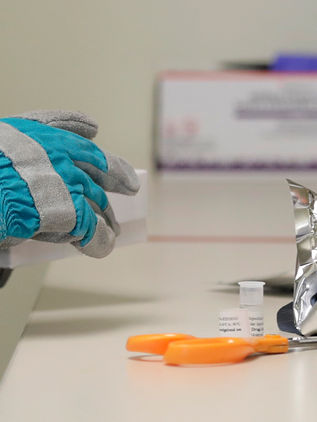 EU aprueba uso limitado de medicamentos contra el paludismo para tratar el COVID-19